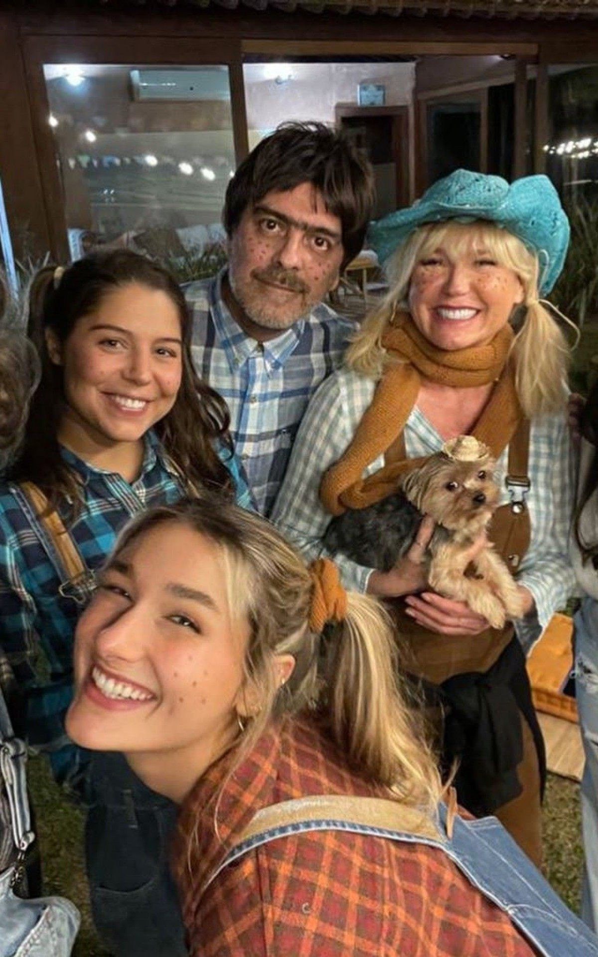 Sasha comemora anivers&aacute;rio com festa junina em Angra dos Reis