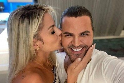 Assumidos! Mariana Polastreli posta foto com Eduardo Costa