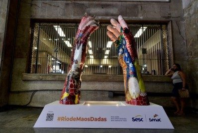 Mostra itinerante da Fecomércio leva esculturas gigantes a São Gonçalo