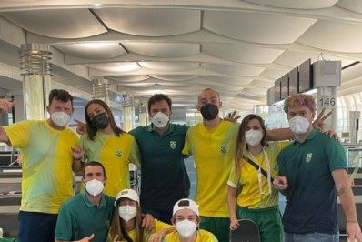 Equipe brasileira do skate park chega à Vila Olímpica em Tóquio