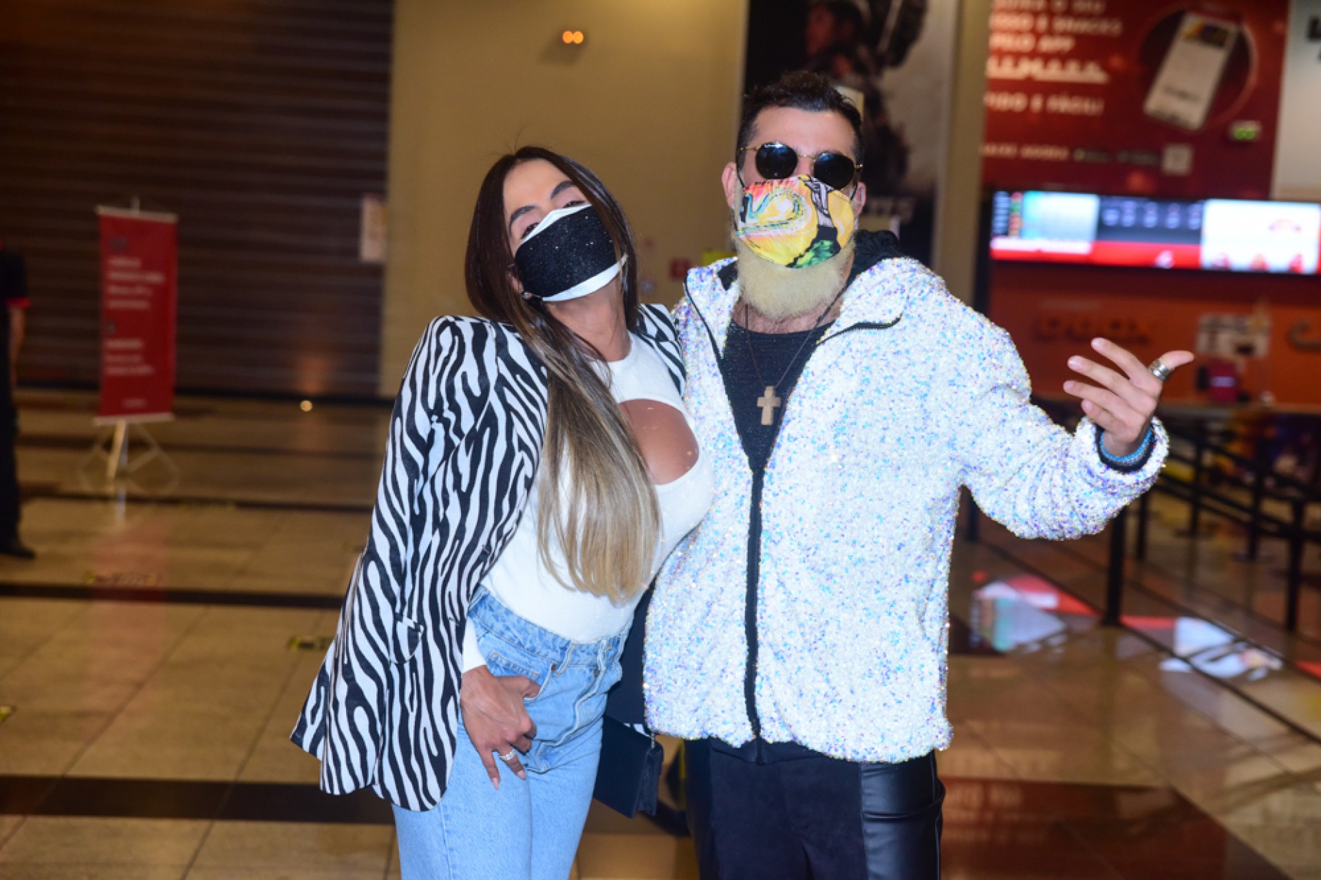 Participantes do 'No Limite' v&atilde;o ao cinema juntos