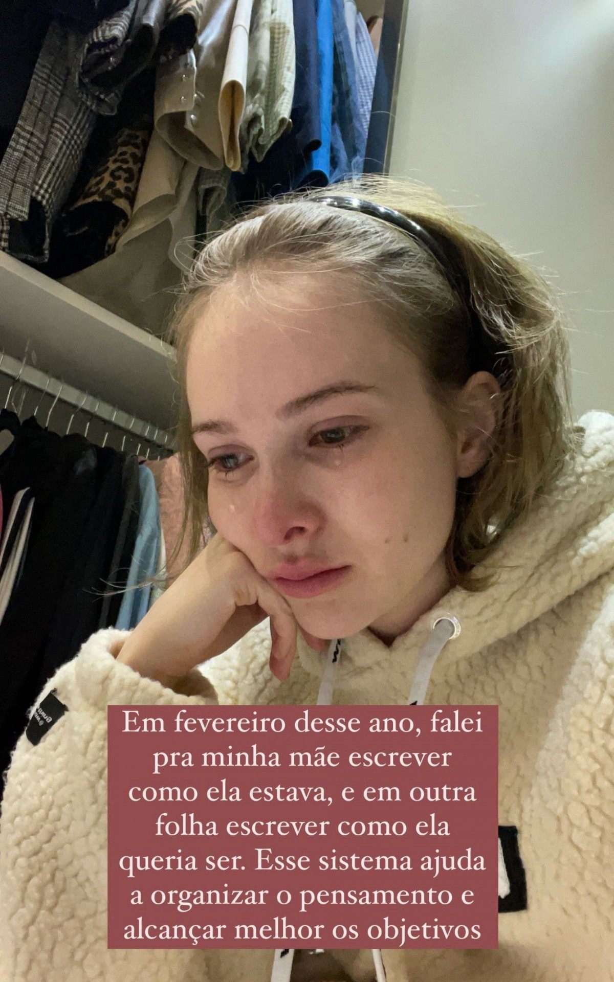 Sammy Lee chora ao ler uma carta deixada pela m&atilde;e