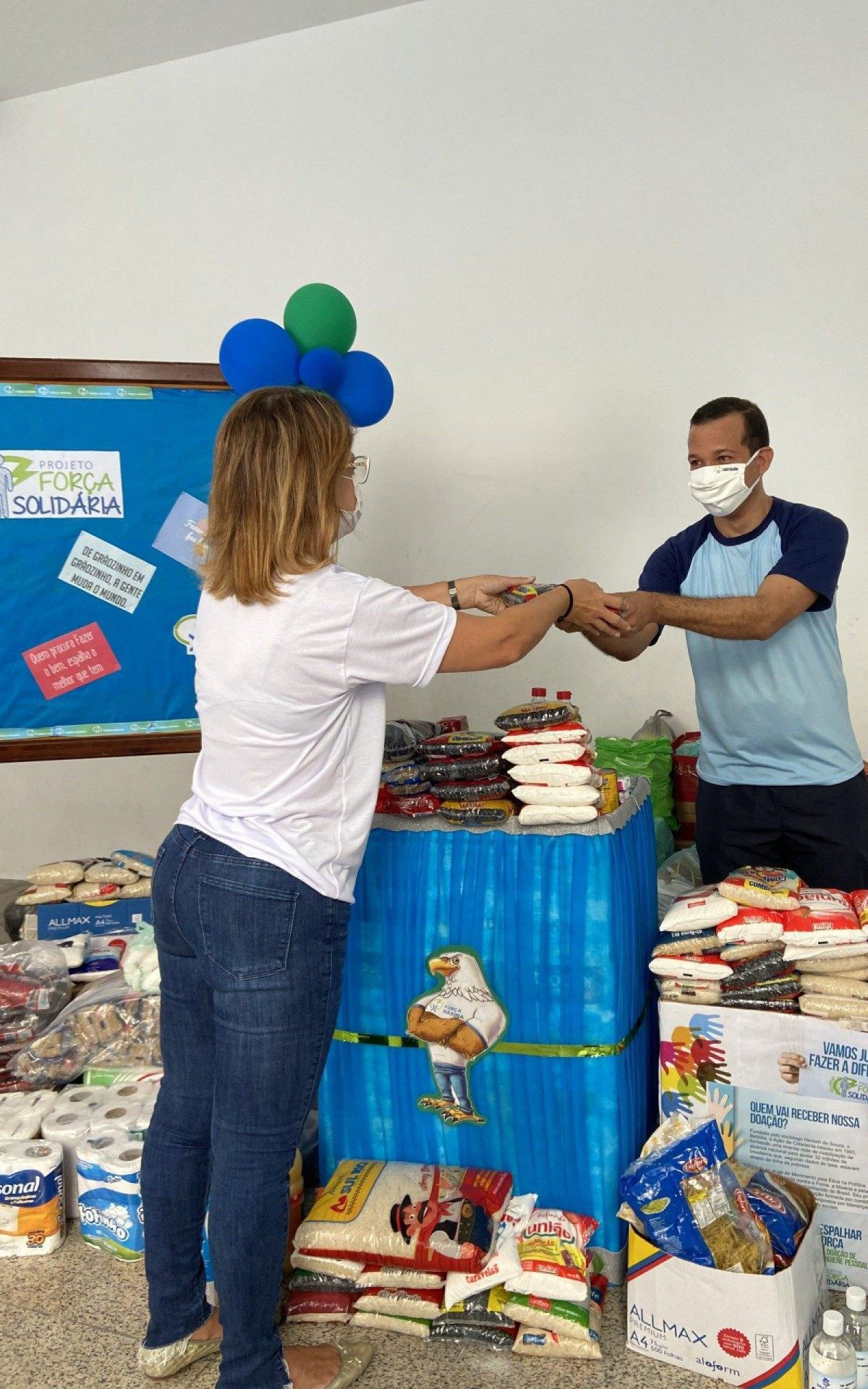 Há 11 anos a rede de ensino promove ações solidárias