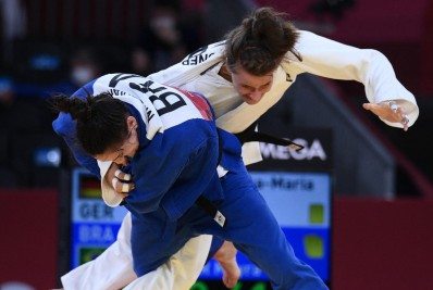 Mayra Aguiar é derrotada pela líder do ranking mundial e dá adeus aos Jogos de Paris
