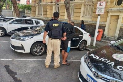 Homem é preso transportando drogas de Minas Gerais para o Rio