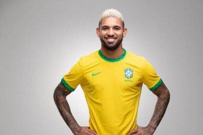 Cria da Maré, Douglas Luiz está em busca da medalha de ouro para a Seleção Brasileira de Futebol em Tóquio 'Orgulho de onde vim