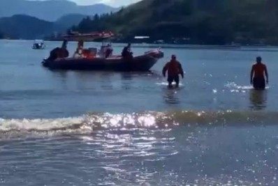 Uma pessoa morre e um homem desaparece após naufrágio de bote em Angra dos Reis