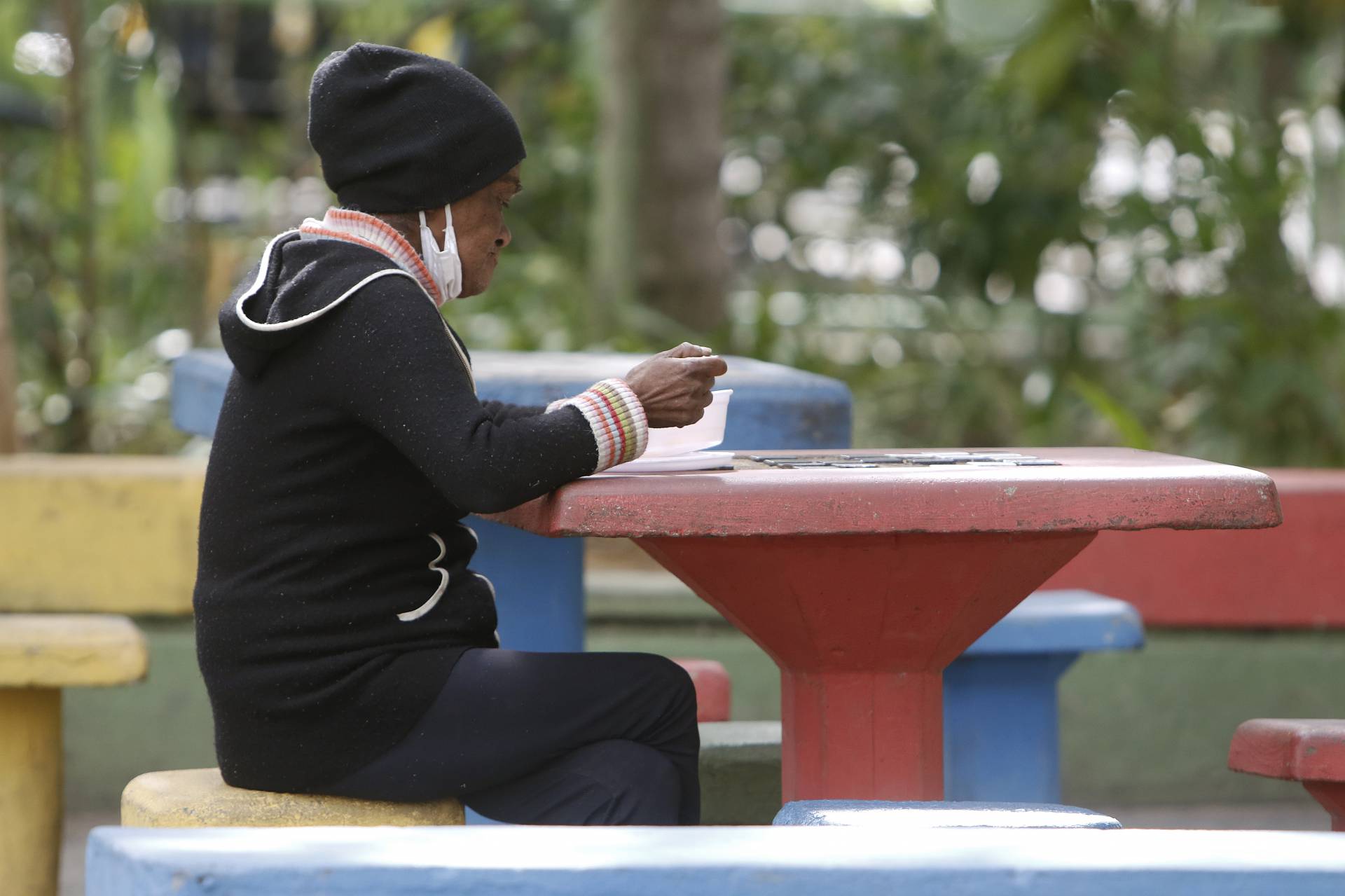 &Agrave;s 18h, as temperaturas podem cair mais e os term&ocirc;metros registrarem 11&ordm;C - Reginaldo Pimenta / Agencia O Dia