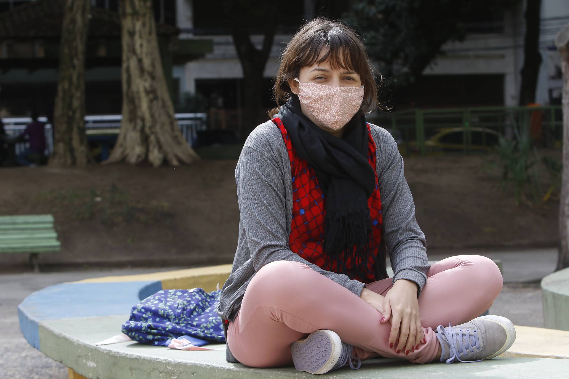 Ana Clara de Oliveira conta que &eacute; dif&iacute;cil suportar o frio nas ruas - Reginaldo Pimenta / Agencia O Dia