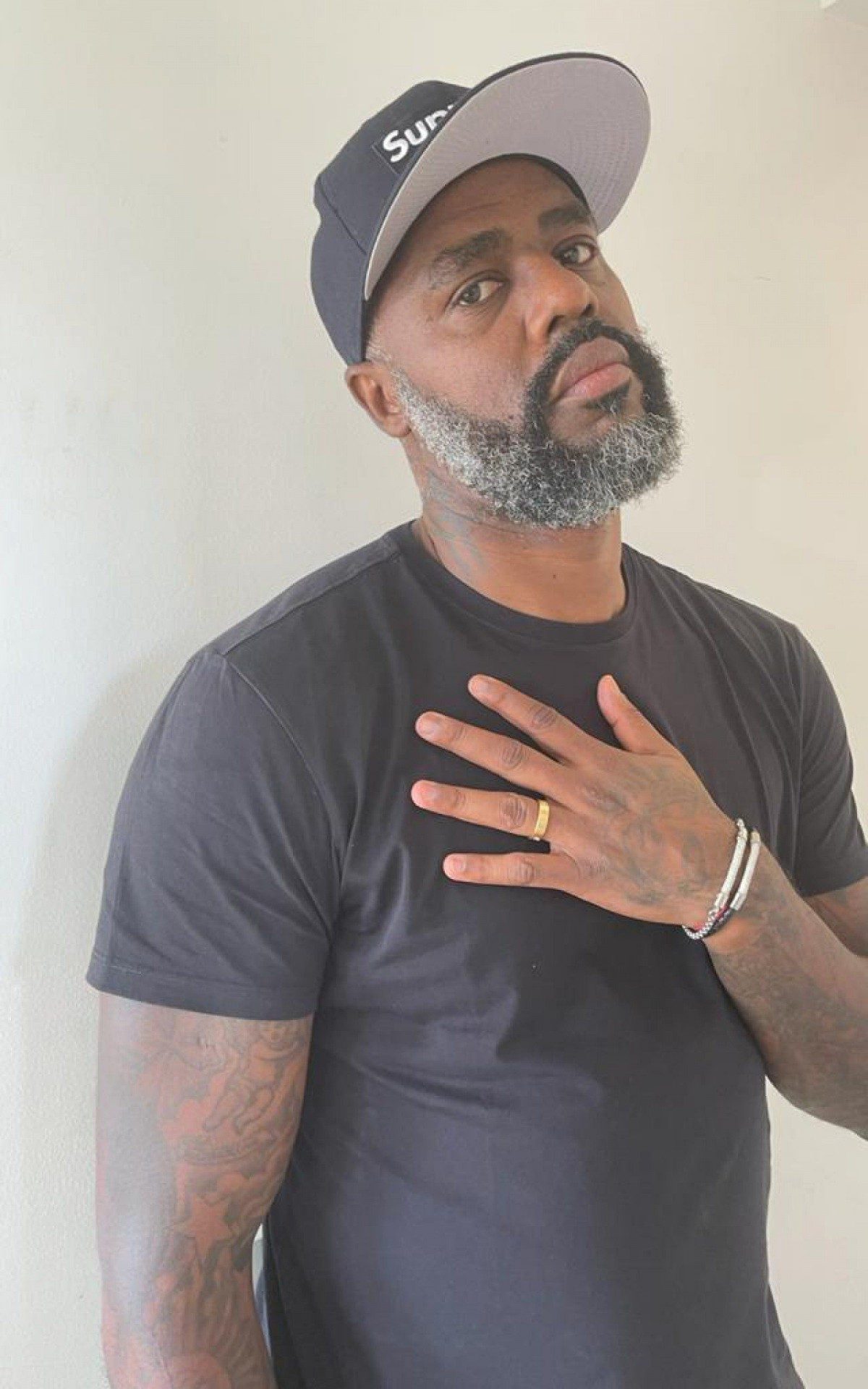 David Luiz usa a cole&ccedil;&atilde;o Maracan&atilde; na Key Design