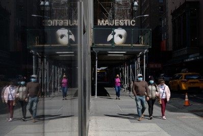 Teatros da Broadway em NY exigirão vacina e máscara