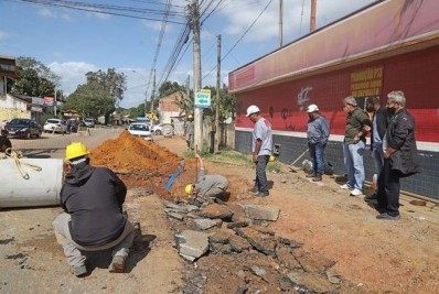 Rua Clarinda Gonçalves na Rasa em Búzios recebe obras de pavimentação e drenagem
