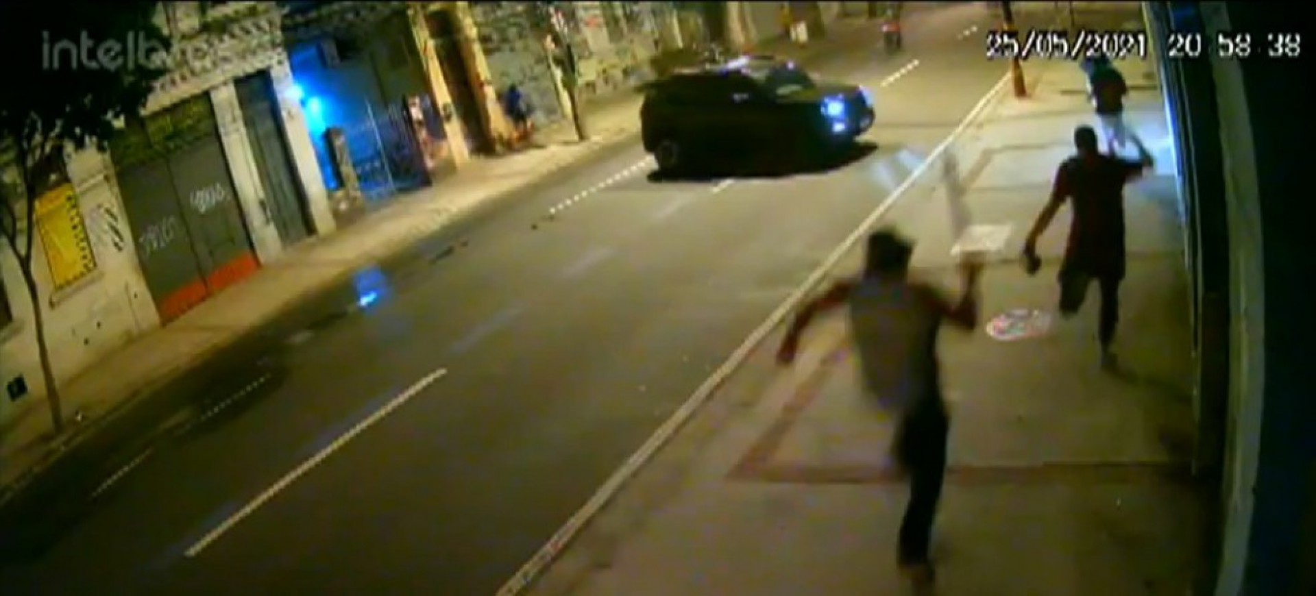 Membros de torcidas organizadas de Vasco e o Botafogo são alvos de busca e apreensão