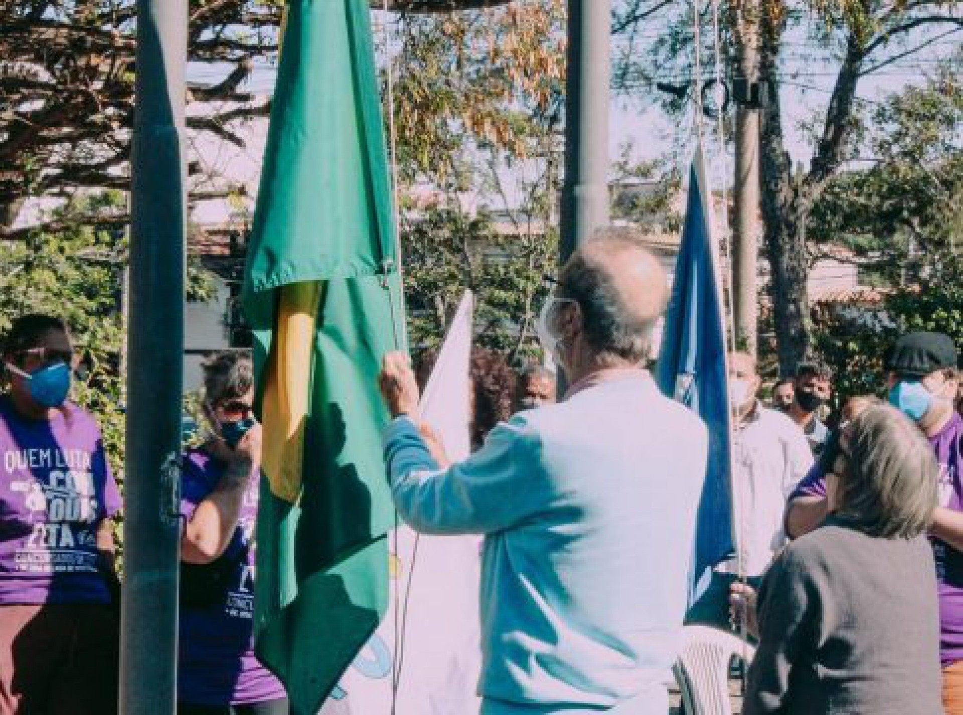 A cerimônia de posse que oficializou o ingresso de 85 novos professores do município - Divulgação