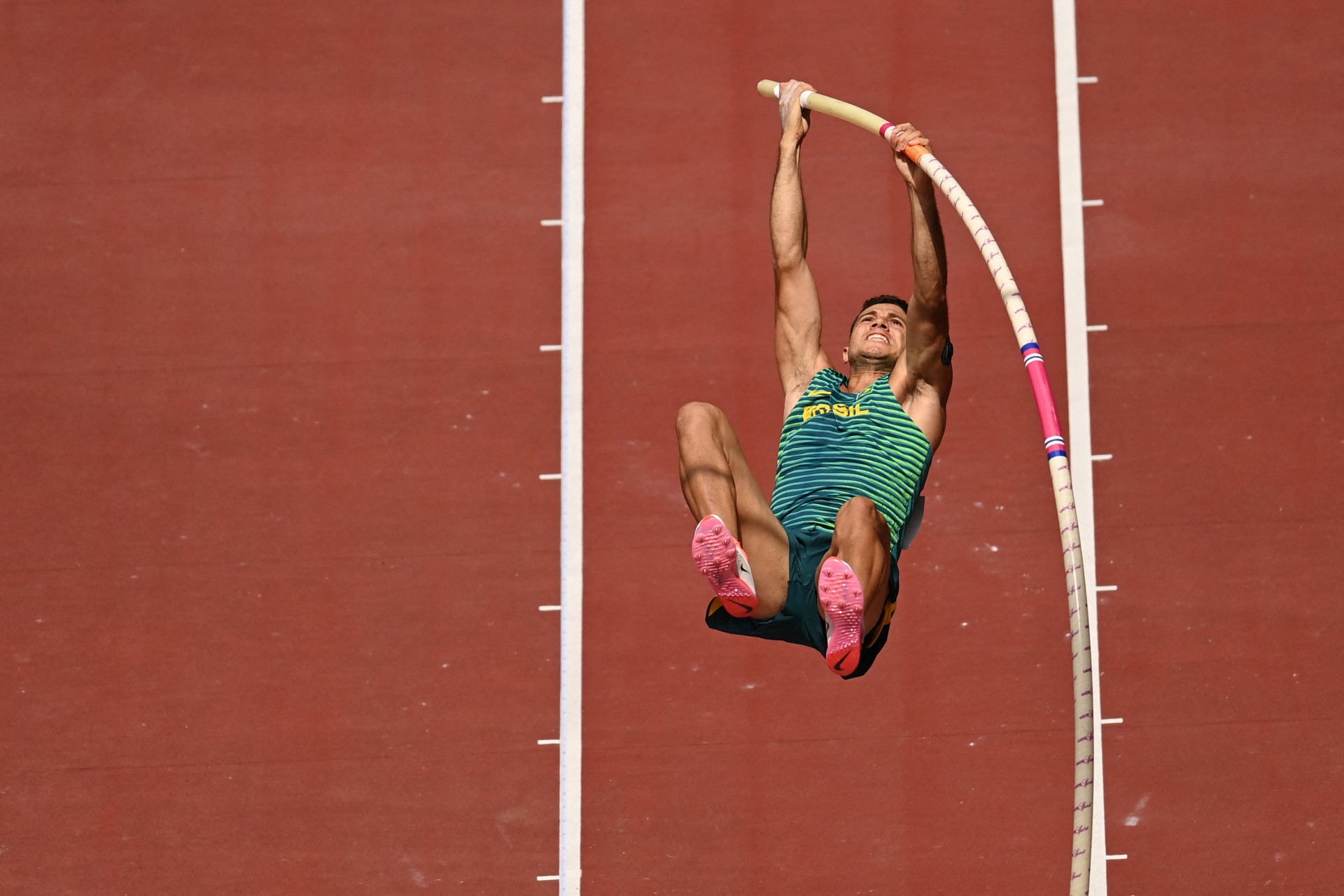 Ouro nos Jogos do Rio, Thiago Braz avan&ccedil;a para a final do salto com vara