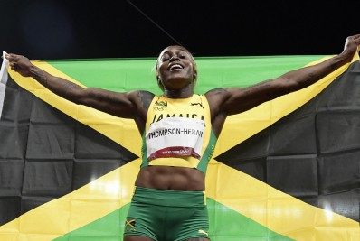 Elaine Thompson bate recorde olímpico e Jamaica domina pódio nos 100m rasos