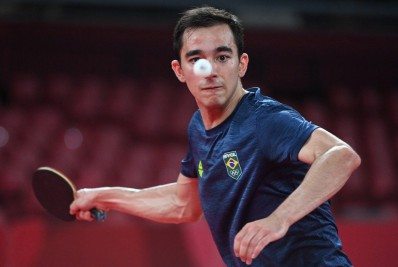 Seleção masculina de tênis de mesa vence Sérvia e está nas quartas em Tóquio