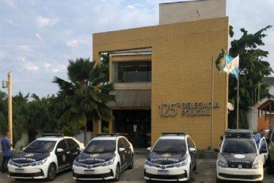 Dois homens são presos por venda de falso curso profissionalizante em São Pedro da Aldeia