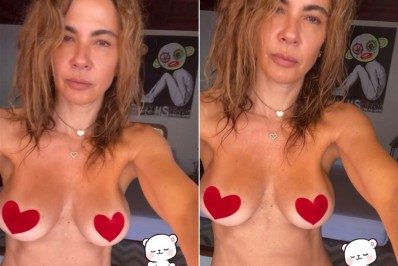 Luciana Gimenez faz topless em Ibiza