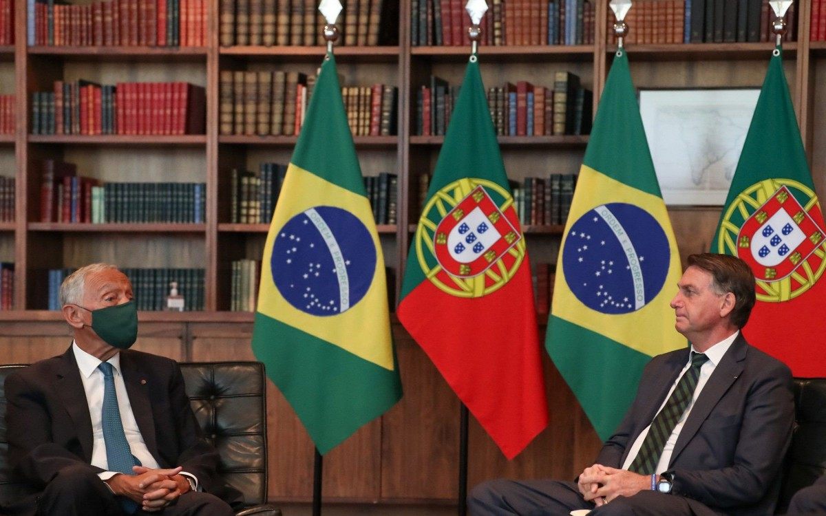 O presidente Jair Bolsonaro (sem partido) recebeu nesta segunda-feira, 2, a visita do presidente de Portugal, Marcelo Rebelo de Sousa
