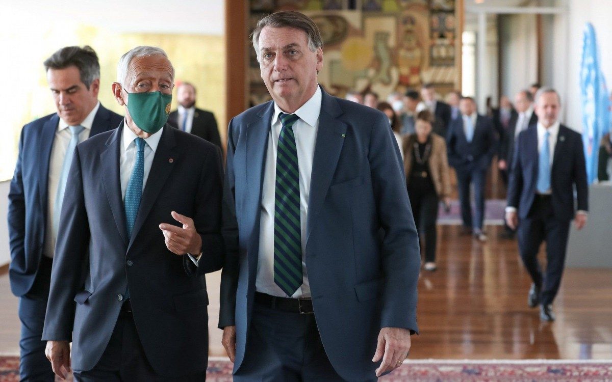 O presidente Jair Bolsonaro (sem partido) recebeu nesta segunda-feira, 2, a visita do presidente de Portugal, Marcelo Rebelo de Sousa