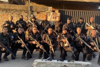 Quatro criminosos morrem após intensa troca de tiros com PMs em Belford Roxo