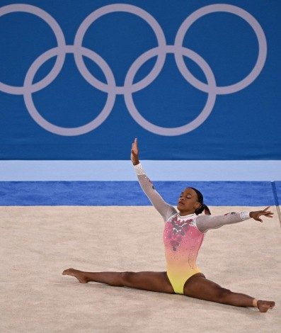 Rebeca Andrade não conseguiu no solo a terceira medalha na Tóquio-2020 - AFP