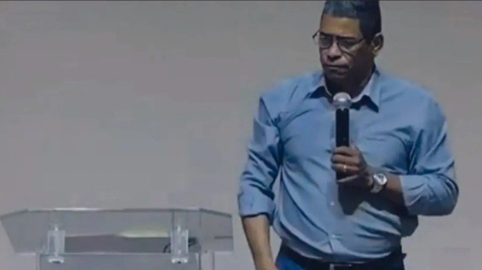 Pastor que se dizia 'int&eacute;rprete da vontade de Deus' &eacute; investigado por ass&eacute;dio sexual