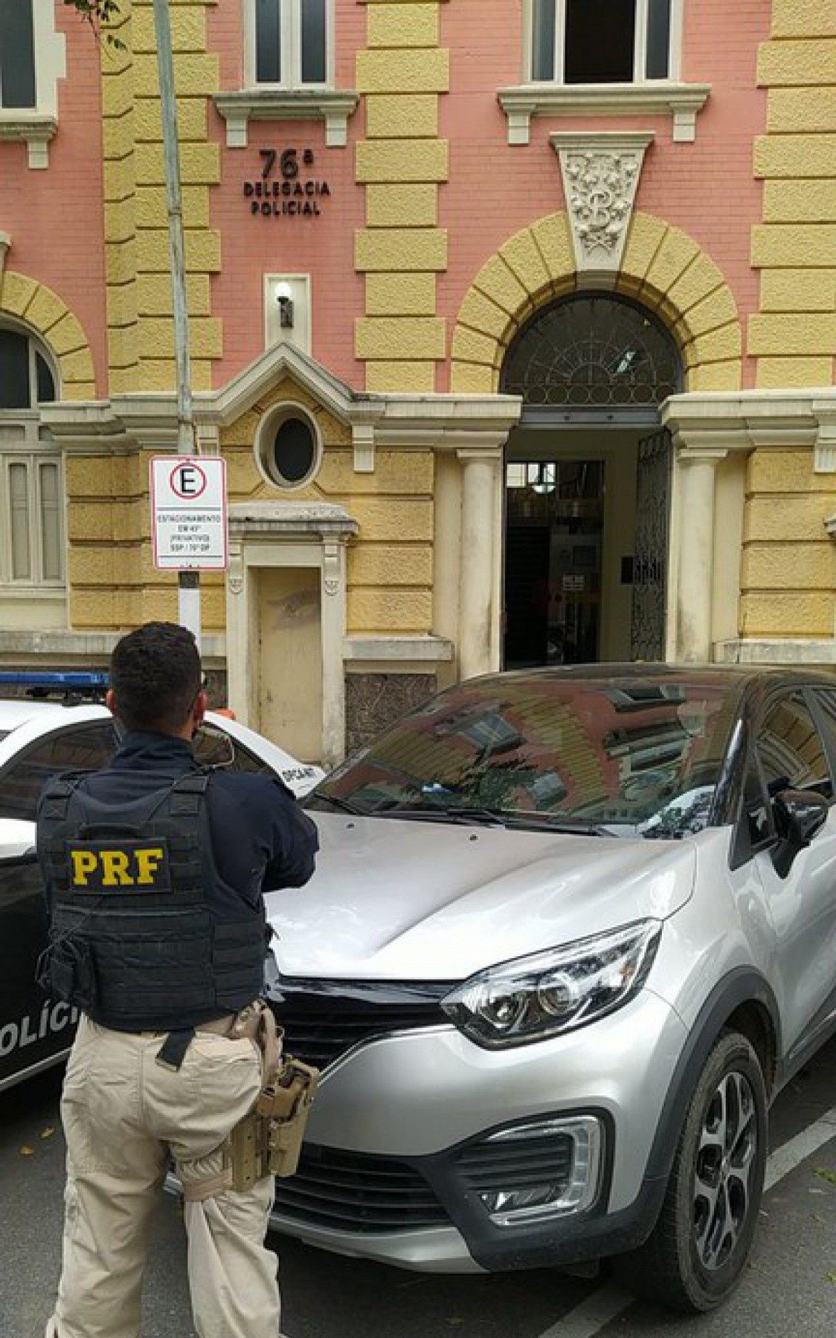 PRF prende candidato a vereador por São Gonçalo com carro roubado - Divulgação