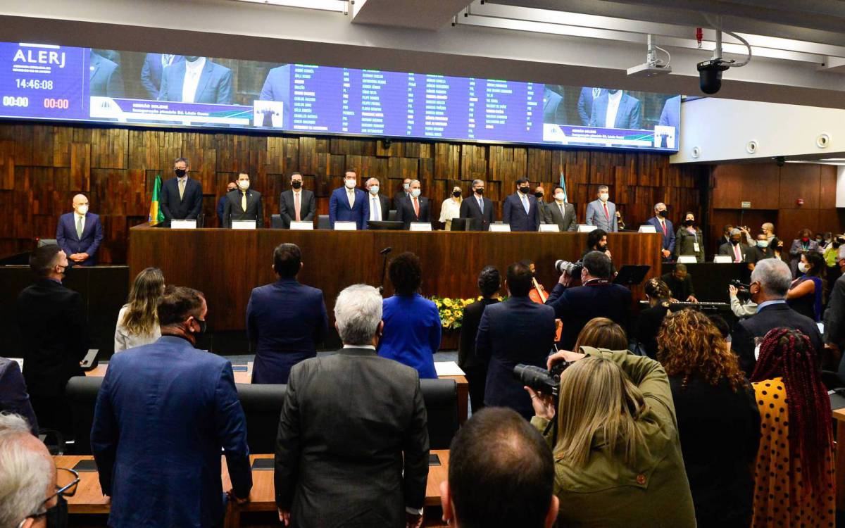 Rio de Janeiro - 01/08/2021 - Cidade/POLITICA/ Rio de Janeiro - Foi inaugurada na tarde hoje (03) a nova sede da Assembl&eacute;ia Legislativa do Estado do Rio de Janeiro , com a presen&ccedil;a do Prefeito Eduardo Paes , Governador Cl&aacute;udio Castro e o Presidente da Alerj Andr&eacute; Ceciliano e outras autoridades . Foto : Fabio Costa/Ag&ecirc;ncia O Dia