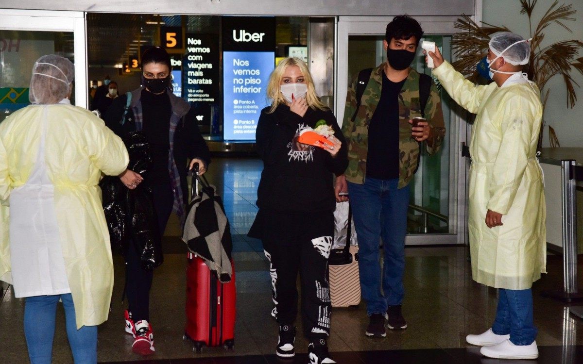 Luisa Sonsa desembarca no aeroporto de Congonhas, em S&Atilde;&pound;o Paulo, nesta ter&Atilde;&sect;a-feira