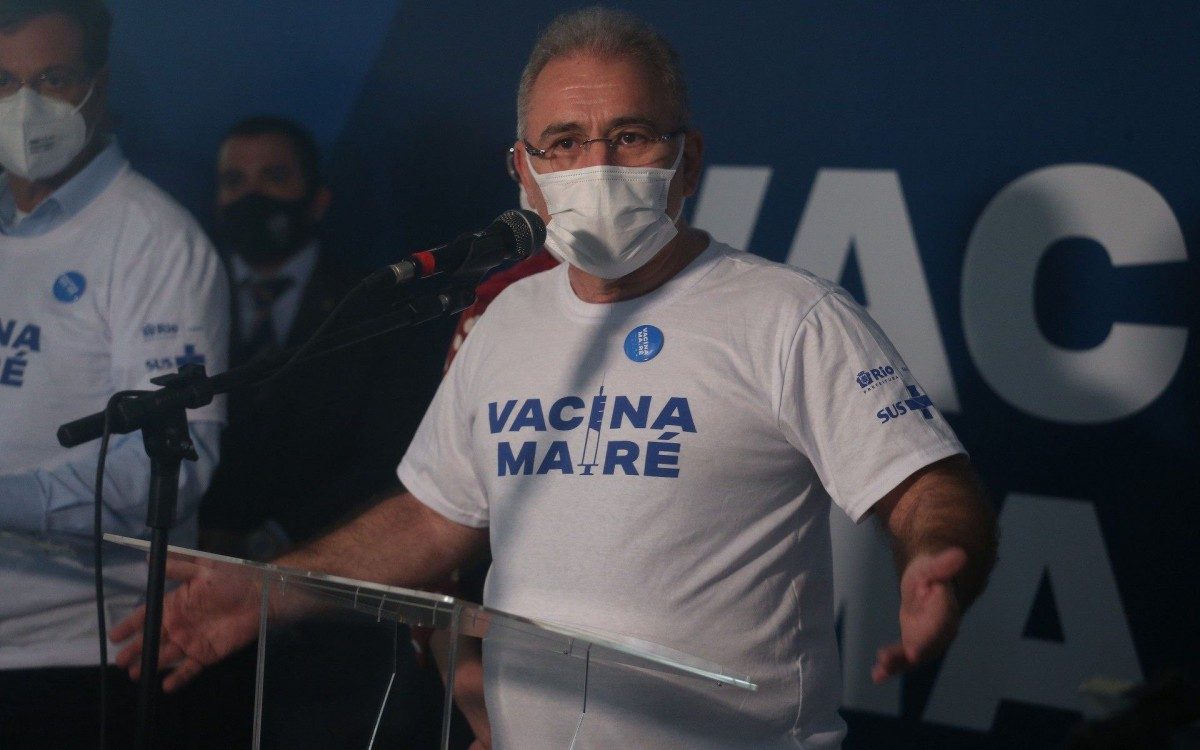 Rio,03/08/2021-MARE,Ministro da Saude Marcelo Queiroga, participa de acao de vacinacao em massa contra a Covid-19 de moradores do Complexo da Mare. Marcelo Queiroga durante a coletiva.Foto: Cleber Mendes/Ag&ecirc;ncia O Dia