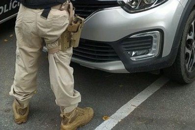 Candidato a vereador de São Gonçalo é preso com carro roubado