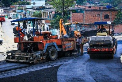Ruas do bairro São Leopoldo, em Belford Roxo, recebem novo asfalto