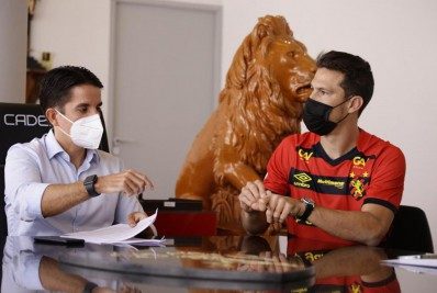 Consulta do Vasco não evolui e Hernanes é anunciado como reforço do Sport 