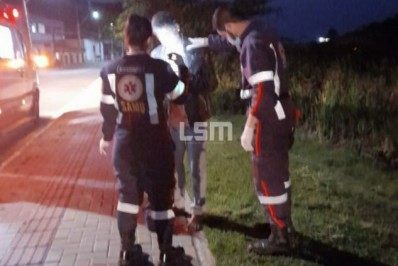 Homem cai no canal do Recanto em Itaipuaçu