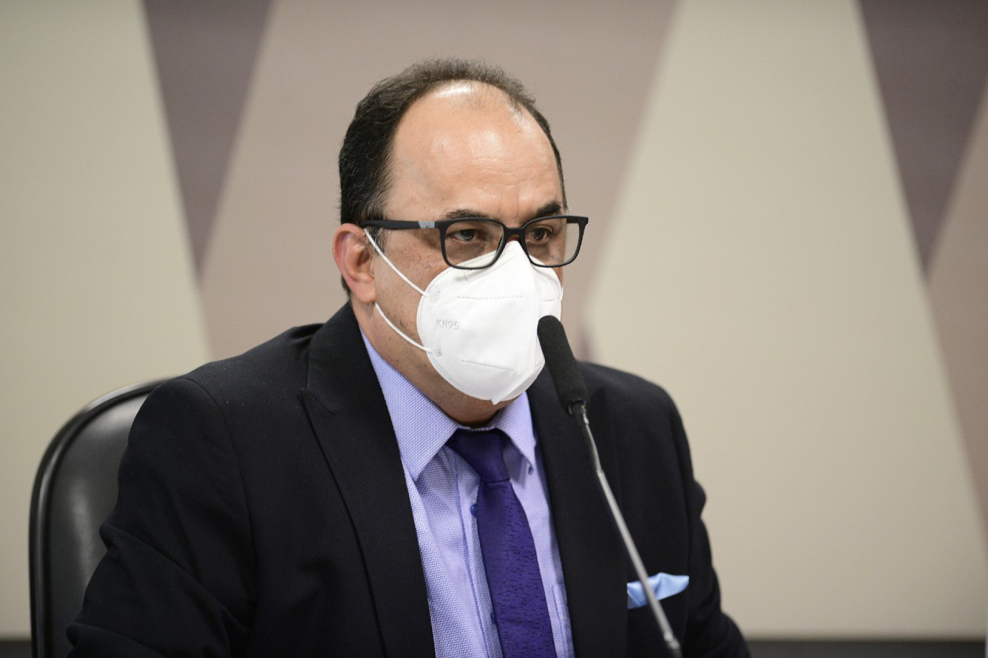 CPI da Covid: reverendo Amilton chora e pede 'desculpa ao Brasil' por negocia&ccedil;&atilde;o frustrada de vacinas