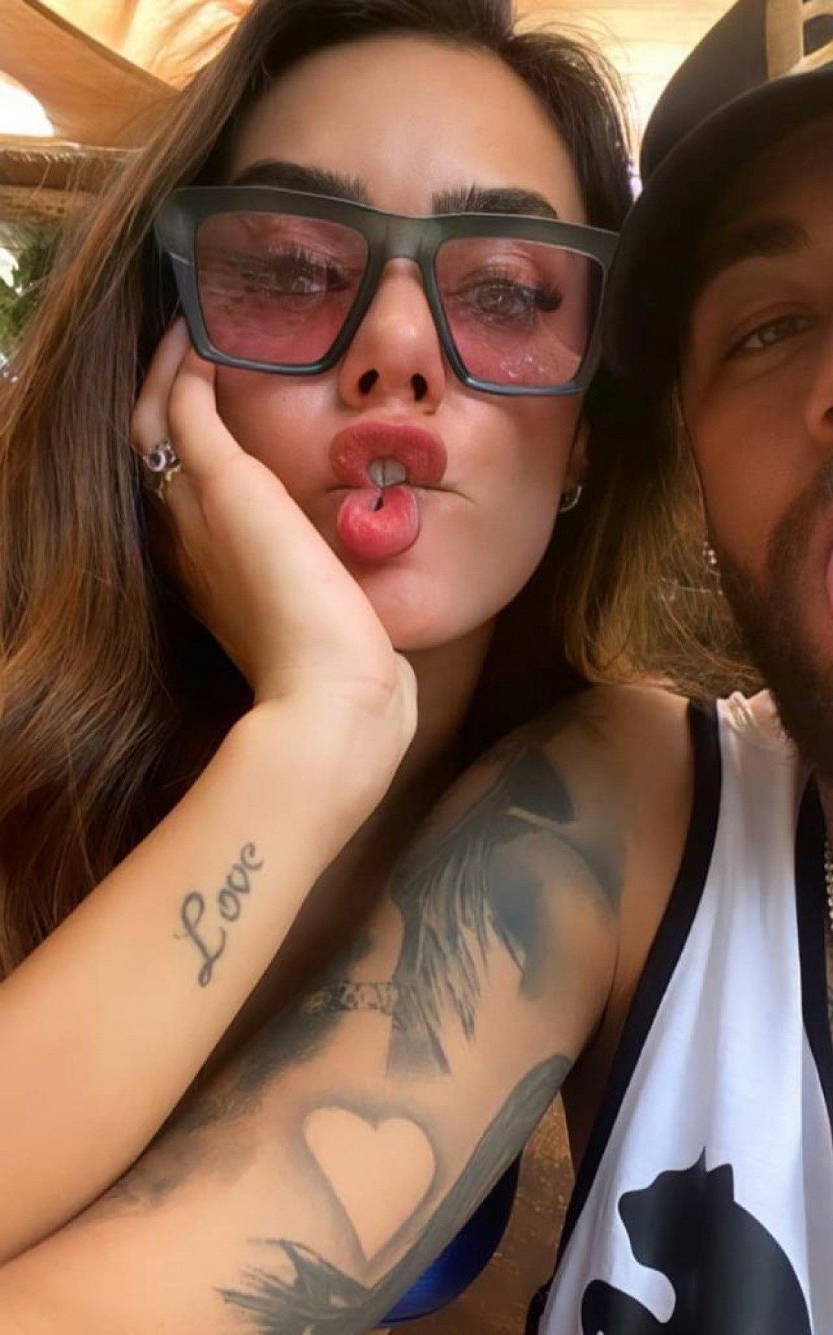Bruna Biancardi posta primeira foto com Neymar 