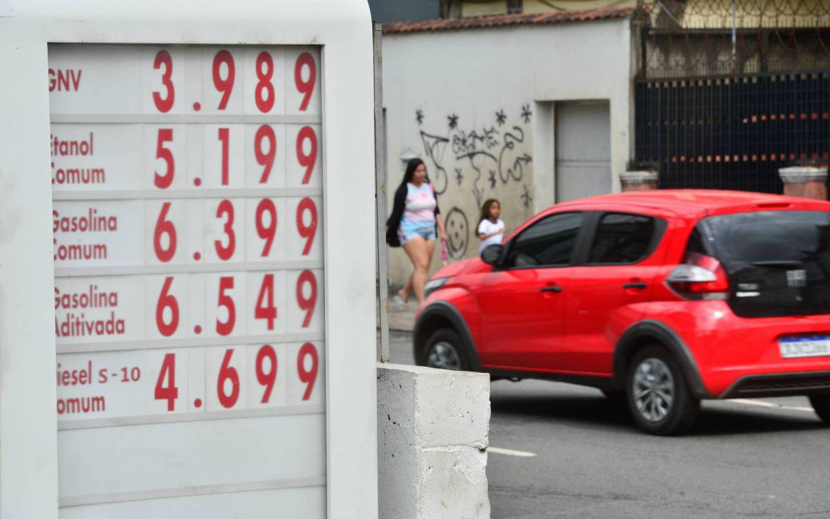 Rio de Janeiro (RJ),04.08.2021 - ECONOMIA/CIDADADE/RIO DE JANEIRO - ALTA NOS PRECOS DOS COMBUSTIVEIS, Foto: Fabio Costa/ Agencia O Dia