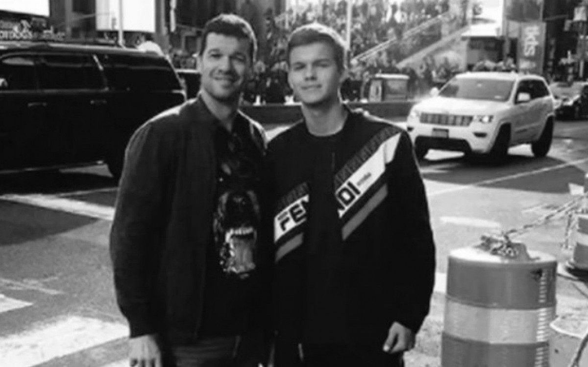 Ballack ao lado de seu filho