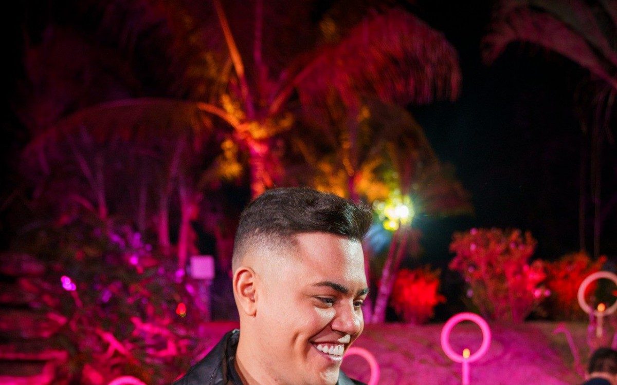 Felipe Araújo na gravação do DVD 'Check'