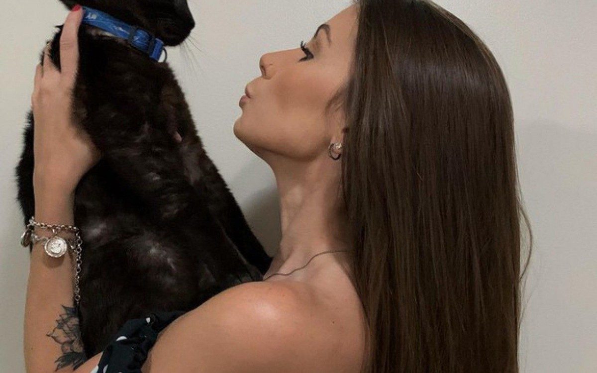 Maria Lina, noiva de Whindersson Nunes, lamenta morte de gatinho