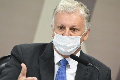 Ex-secretário da Saúde diz à CPI que militares não tinham 'traquejo político' para assumir sua função