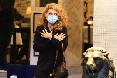 Bruna Linzmeyer e Renato Góes gravam cenas de 'Pantanal'