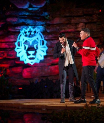 Gusttavo Lima e Felipe Araújo na gravação do DVD 'Check' - Cadu Fernandes