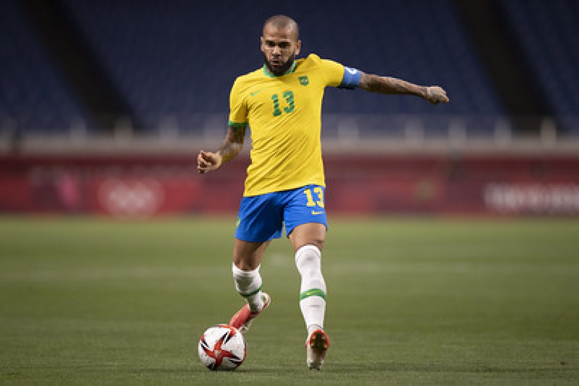 Daniel Alves recusa proposta e não será jogador do Fluminense