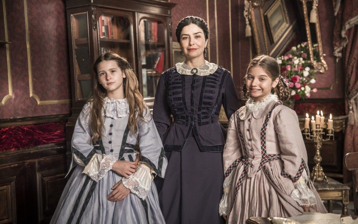 Isabel (Any Maia), Teresa Cristina (Leticia Sabatella) e Leopoldina (Melissa N&oacute;brega)