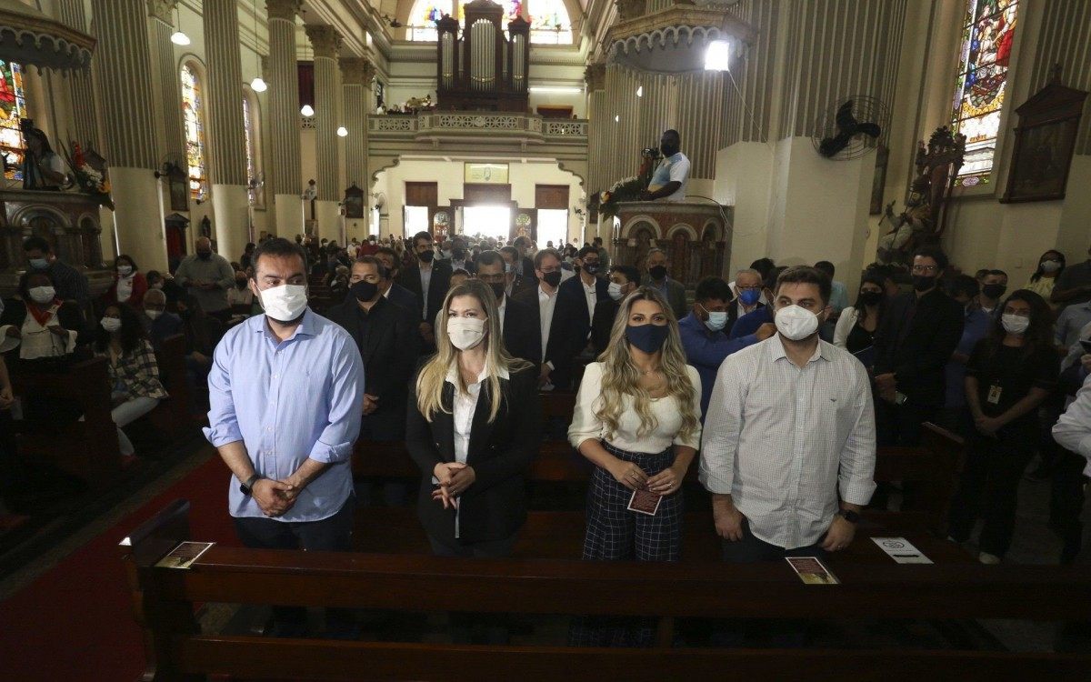 Campos dos Goytacazes - RJ - 06/08/2021 - O Governador Cl&aacute;udio Castro participa da missa de anivers&aacute;rio de 186 anos da cidade.