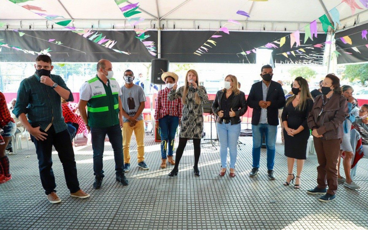 O encontro contou com a presen&ccedil;a de autoridades e secret&aacute;rios municipais