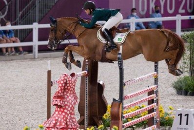 Equipe brasileira alcança oitava posição e vai disputar final no hipismo